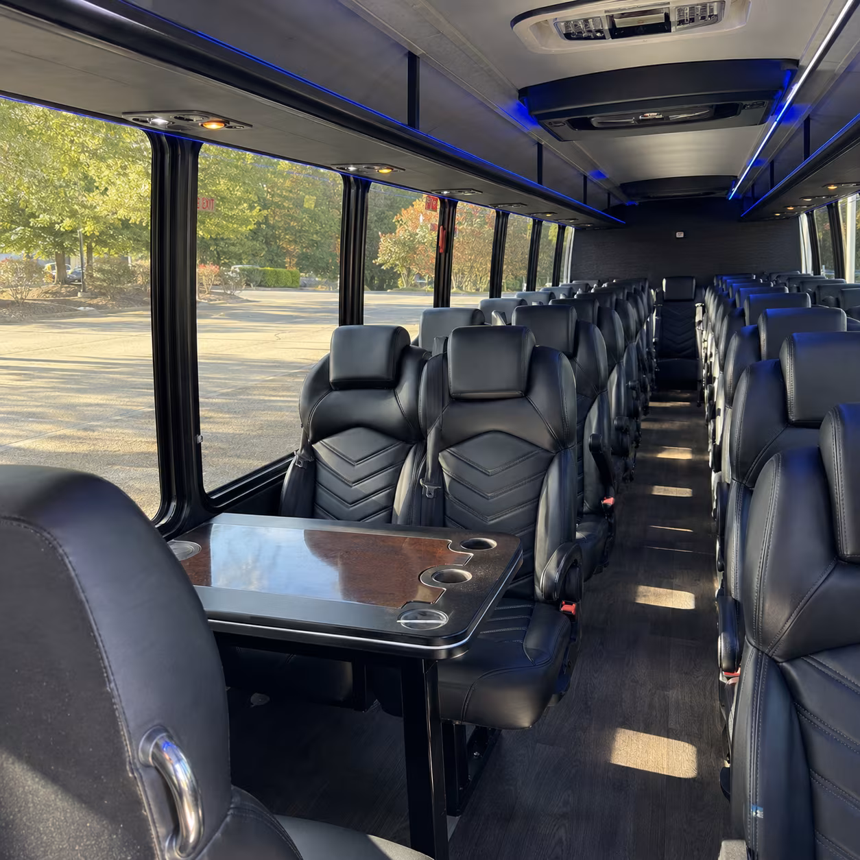 minibuses and sprinter vans for smaller vista wine groups