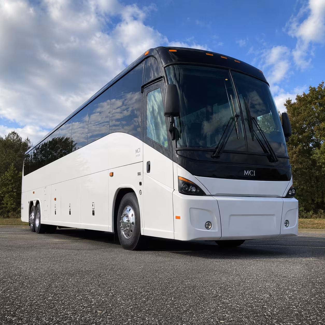 shuttle buses to mcclellan palomar airport cld from vista and north county