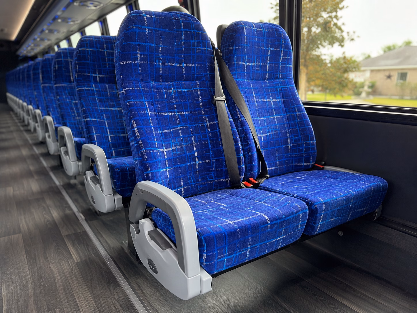 vista charter bus services interior